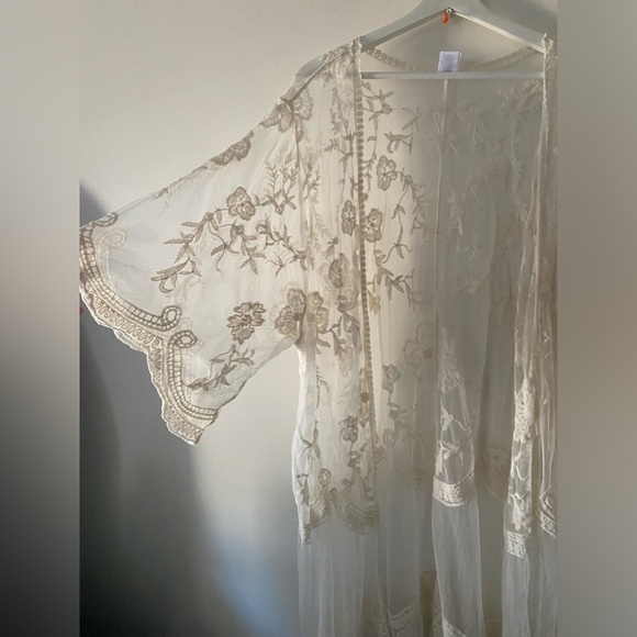 ⭐️Crochet Lace Cream Cardigan - Picture 11 of 12